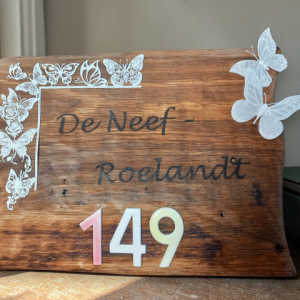 Eenvoudige pyrografie op uw eigen hout per 10 x 10cm (foto ter voorbeeld)